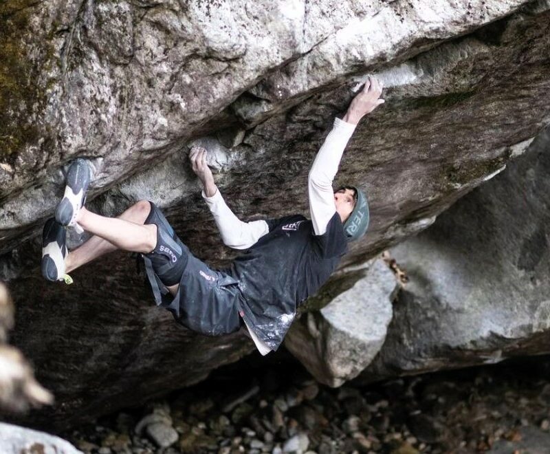 Dave Graham podczas wspinaczki na niezwykle wymagającej drodze Celestite 8C+.