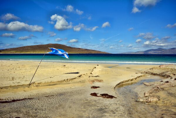 Piękny, słoneczny dzień na plaży Luskentyre, wyspa Harris.